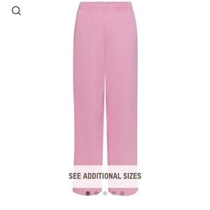 Skims bubblegum pink boyfriend fleece sweats